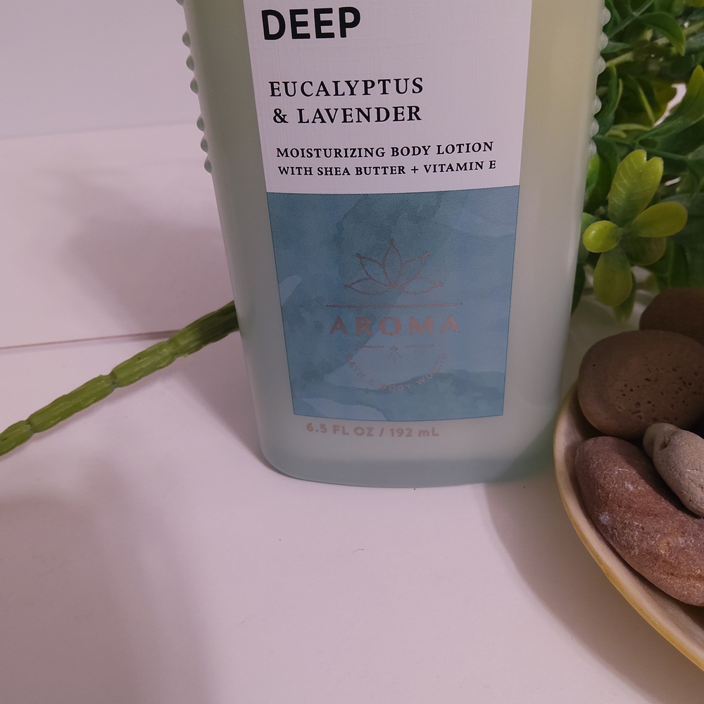 Bath & Body Works Breathe Deep Eucalyptus & Lavender Lotion - Picture 3 of 5